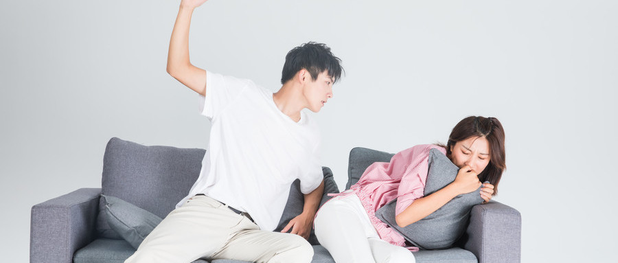 前女记者自曝长期遭丈夫家暴,遇到家暴可以离婚吗